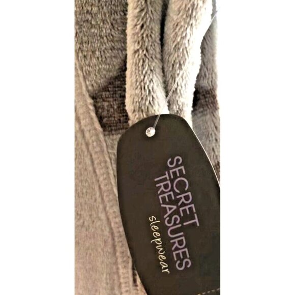 Giraffe‎ Print XS Hooded Fleece Onesie Pajamas With Pockets Secret Treasures - Picture 11 of 11